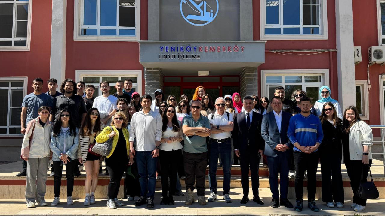 Ziraat fakültesi öğrencileri taşınan zeytinleri yerinde gördü