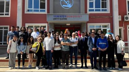 Ziraat fakültesi öğrencileri taşınan zeytinleri yerinde gördü