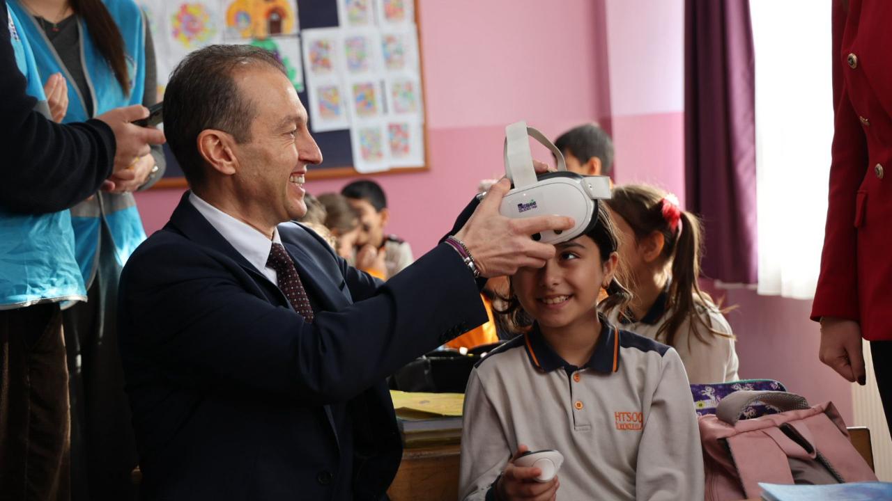 Uludağ Enerji “Enerjini Geleceğe Taşı” projesiyle 70 bin öğrenciye ulaştı